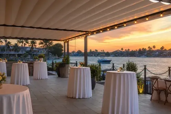 Marina Terrace alfresco dining setup