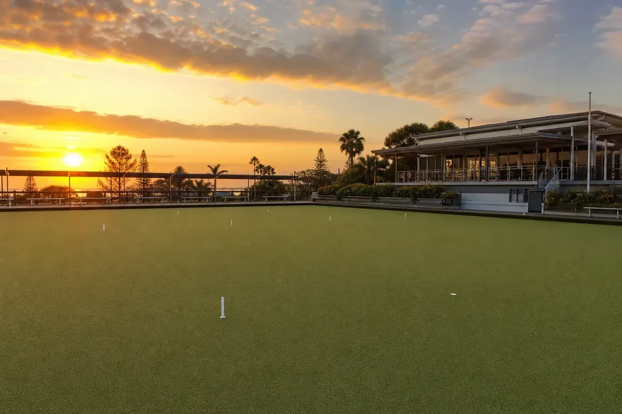 Casegus lawn bowls green overview