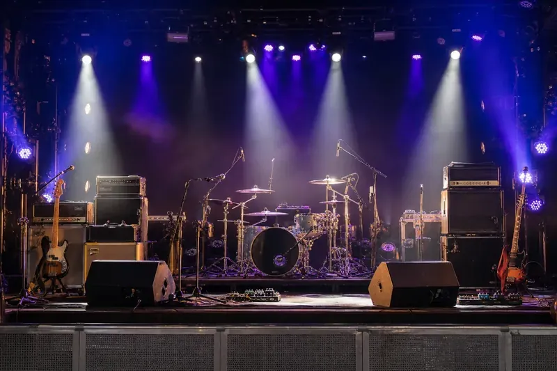 Full band performance on Saturday night